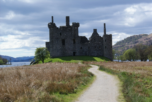 Kilchurn Caslte with Loch Awe in the background