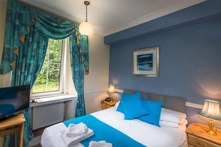 double room at portsonachan hotel